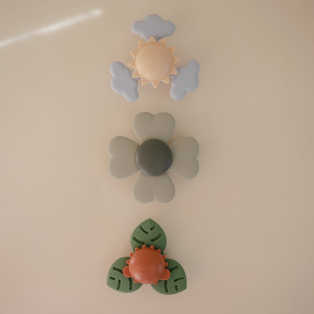 Mushie siurbtukinis suktukas (Suction Spinner Toy) – Lucky