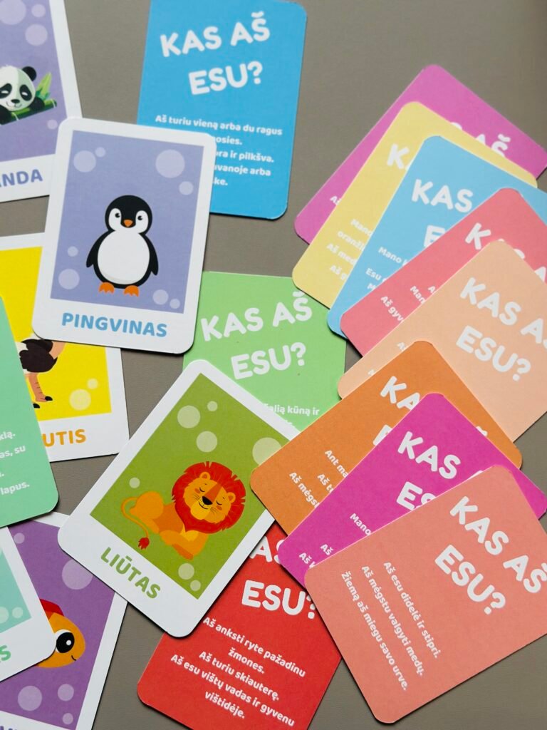 „Kas aš esu?“ – Gyvūnų spėjimo žaidimo kortelės